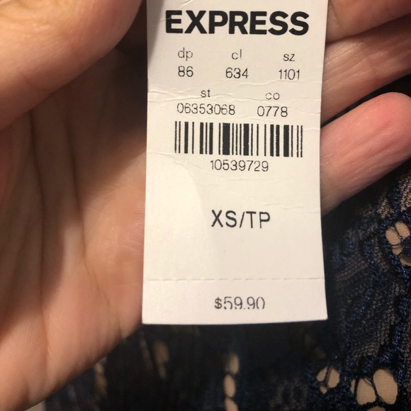 Express lace top - Picture 3 of 8